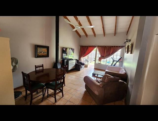 2 BEDROOM TOWNHOUSE FOR SALE IN MONTANA PARK